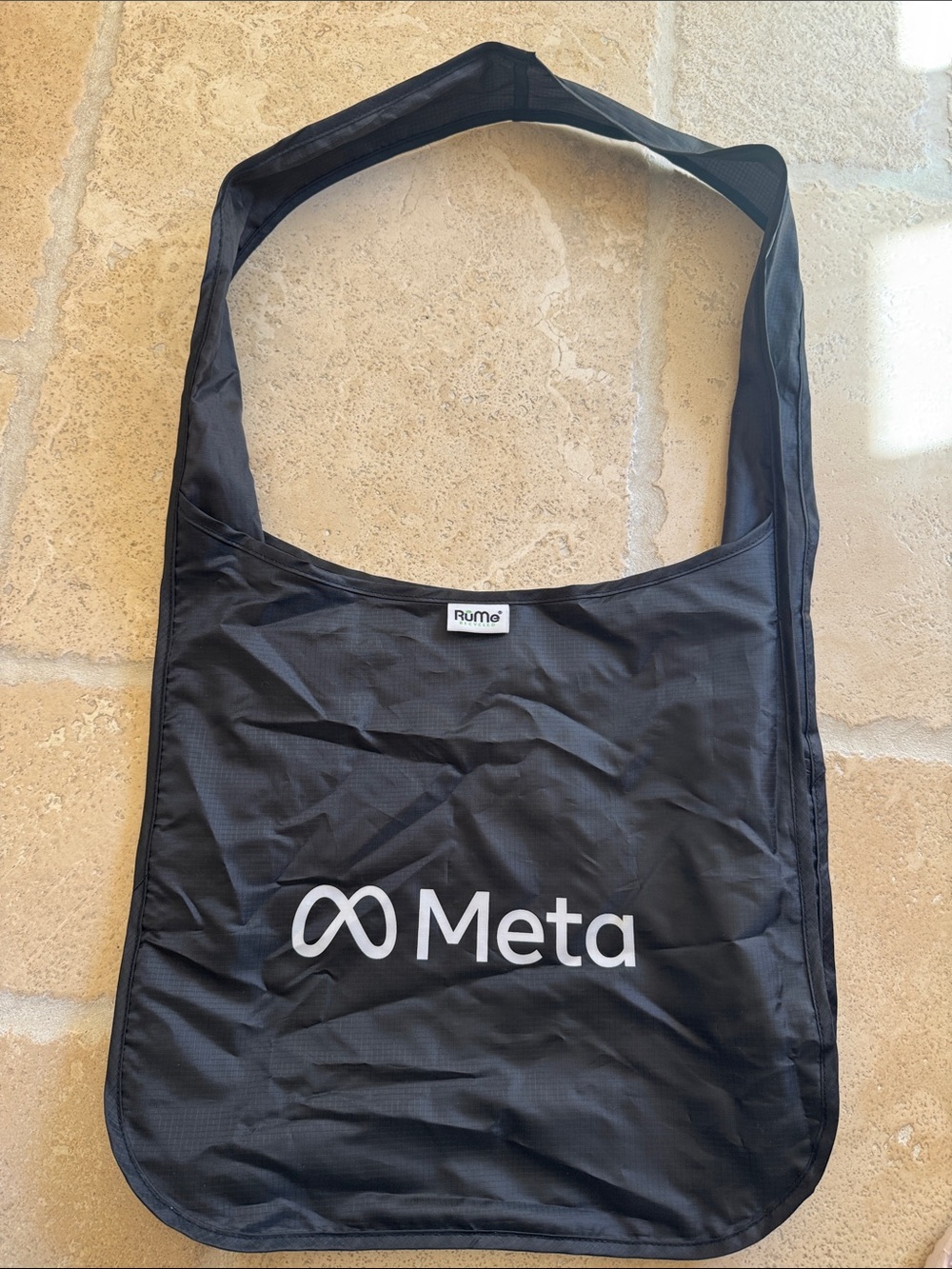 New RuMe Meta tote bag